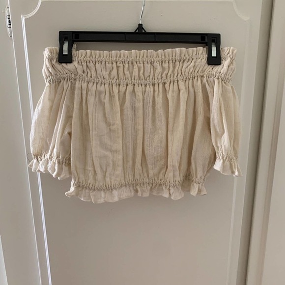 Moon River off shoulder crop top - Picture 4 of 5